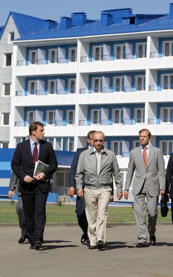 Vladimir Putin visits residential area, the town of Kotelnikovo