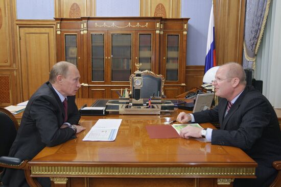 Vladimir Putin meets with Grigory Elkin