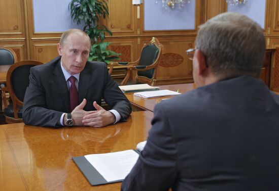 Vladimir Putin meets with Vladimir Yevtushenkov