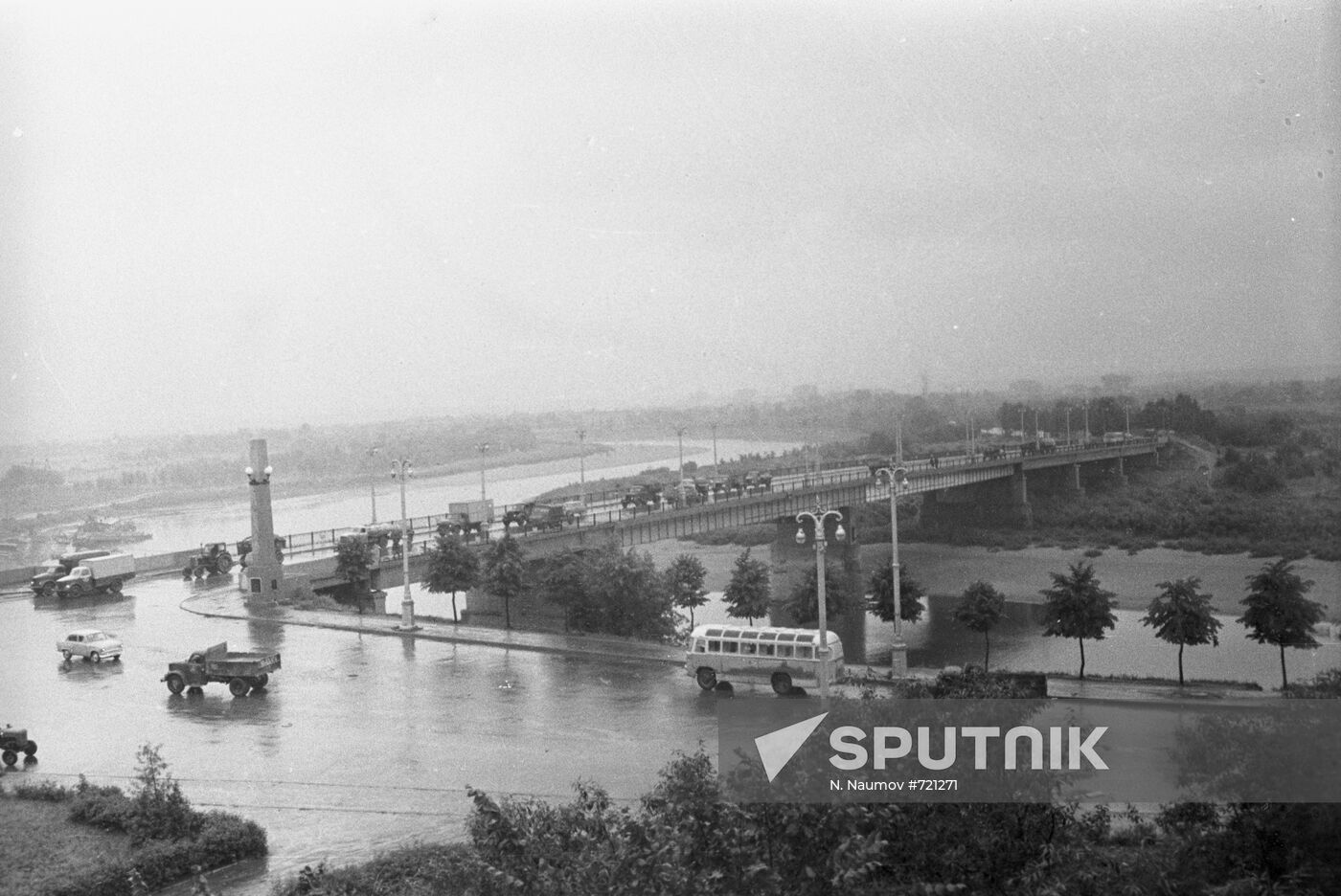 Bridge across the Dnieper river in Mogilev