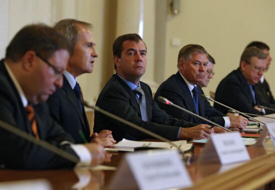 Dmitry Medvedev on working visit to St. Petersburg
