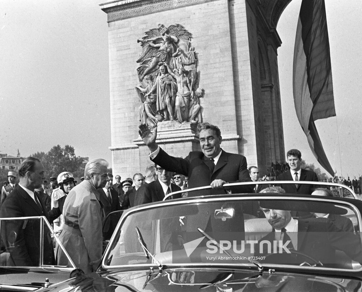 Leonid Brezhnev visiting France
