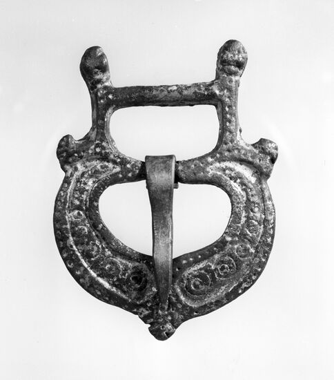 Ornamented belt buckle