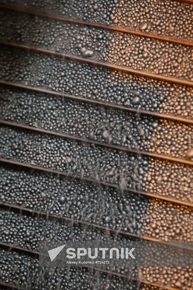 Metal abrasives