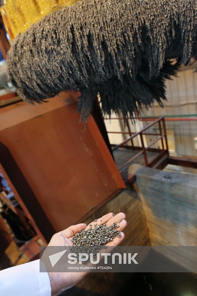Metal abrasives