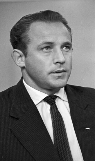 Coach of FC Dynamo Kyiv Mikhail Koman