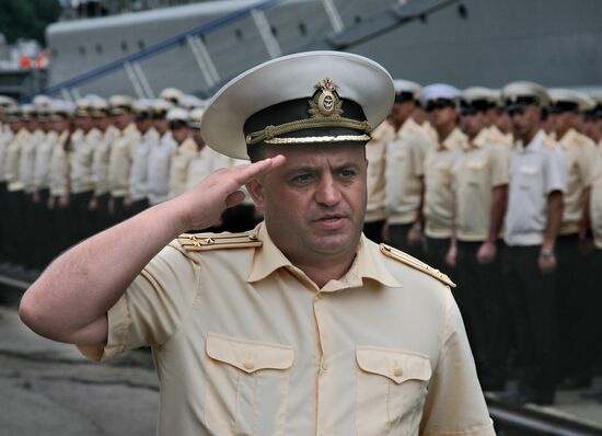Ceremonial parting with the Peter the Great cruiser