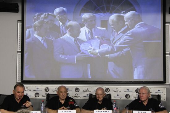 Valery Kubasov, Alexei Leonov, Thomas Stafford, Vance Brand