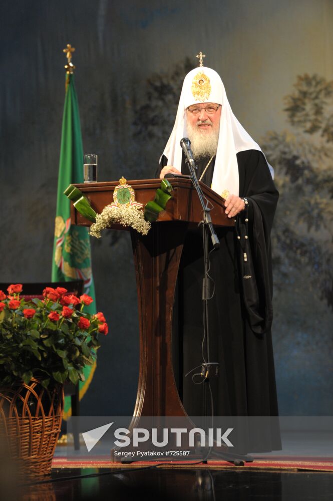 Patriarch Kirill meets Odessa public