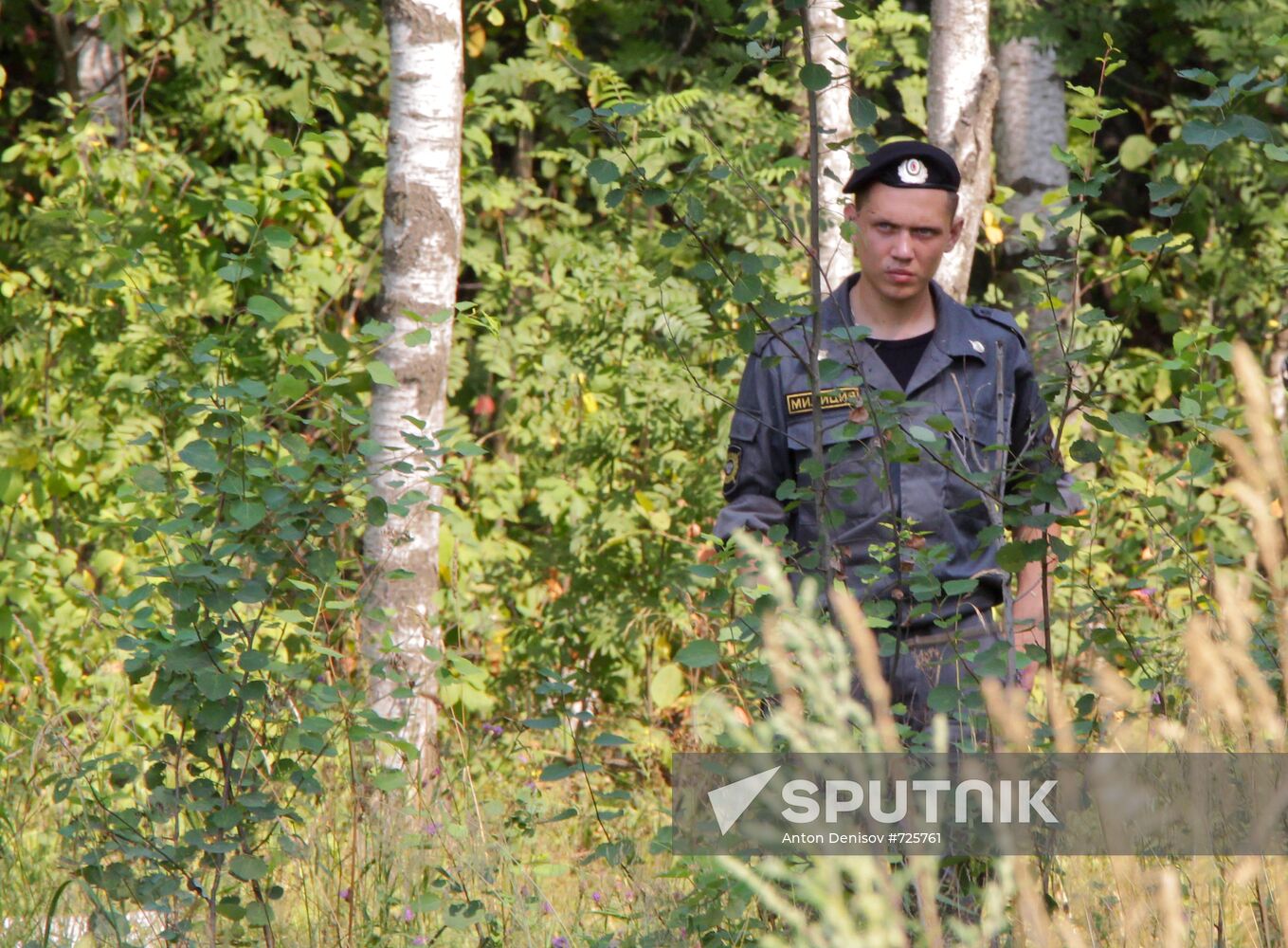 Police cordons around felling areas in Khimki forest