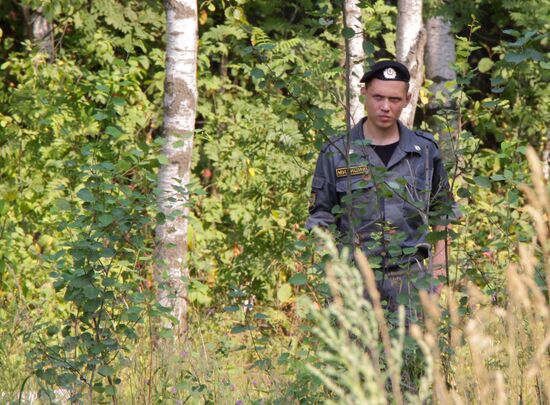 Police cordons around felling areas in Khimki forest