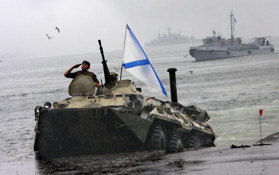 Pacific Fleet holds rehearsal for Navy Day parade