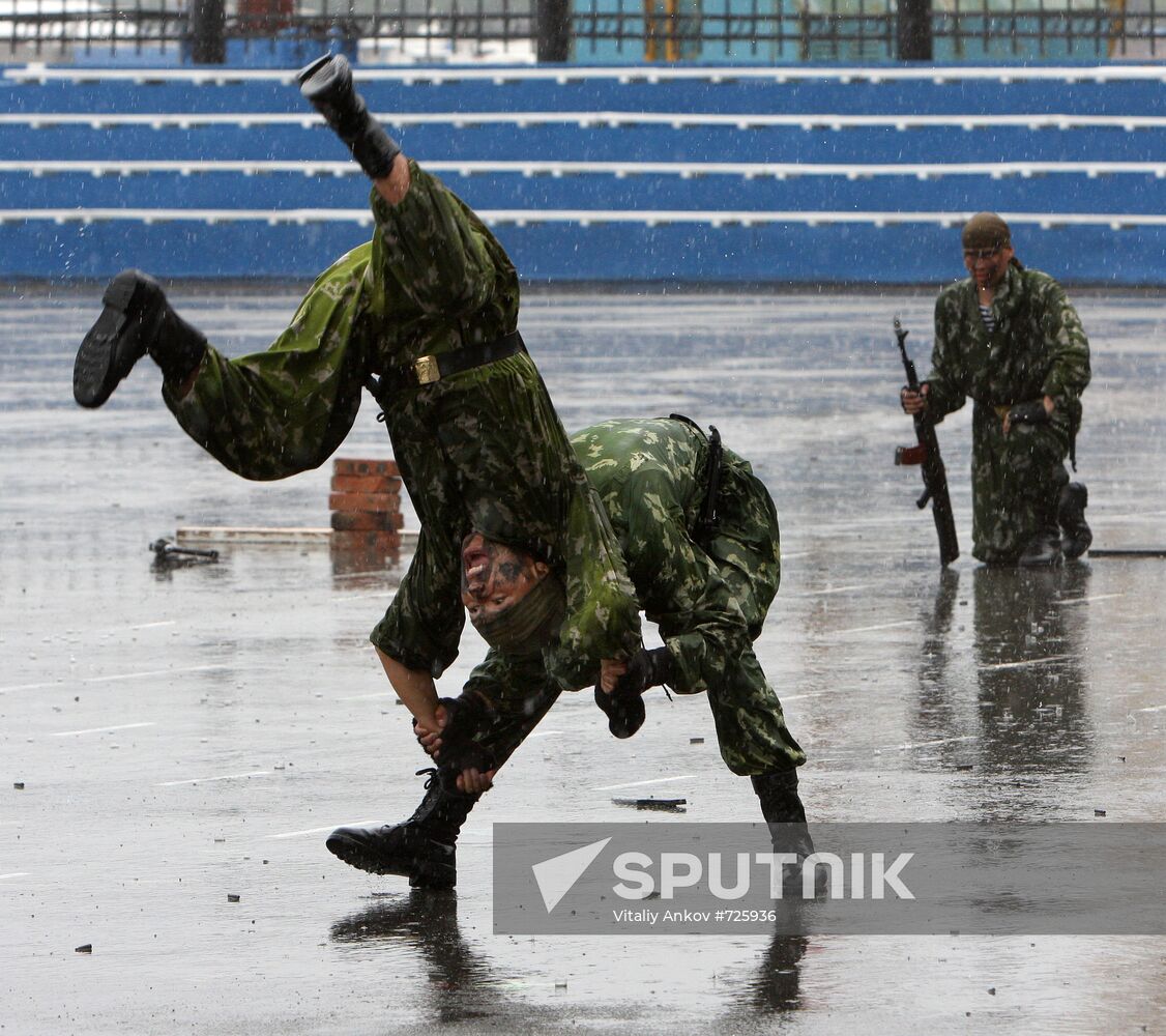 Pacific Fleet holds rehearsal for Navy Day parade