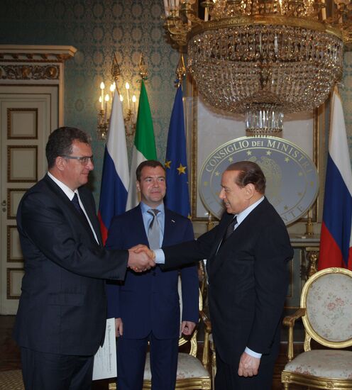 Silvio Berlusconi awards state order to Sergei Prikhodko