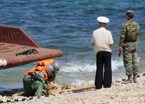 Landing party board a ship in Sevastopol
