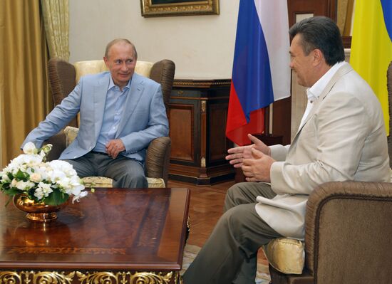 Vladimir Putin and Viktor Yanukovych