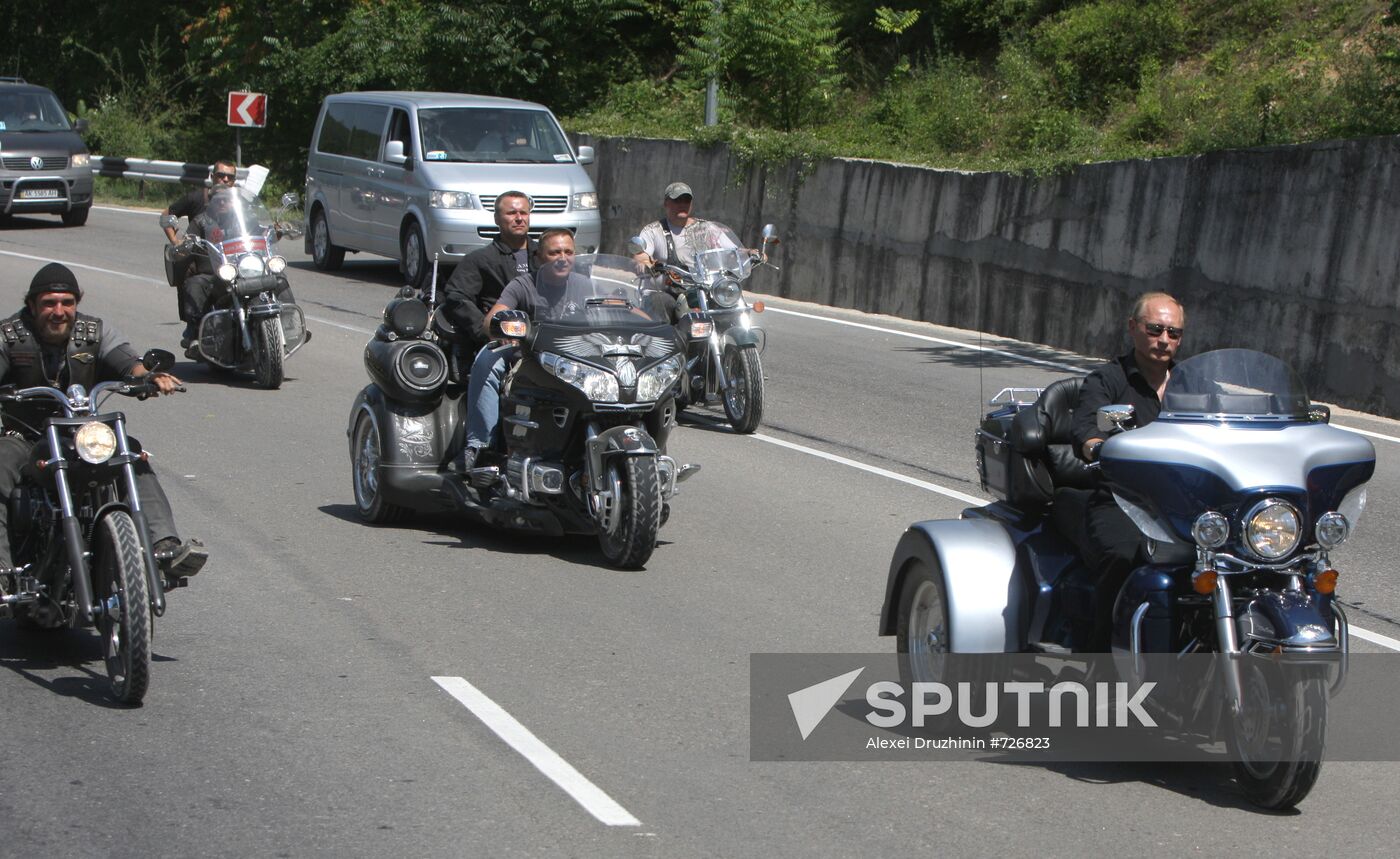 Vladimir Putin attends motorbike show outside Sevastopol