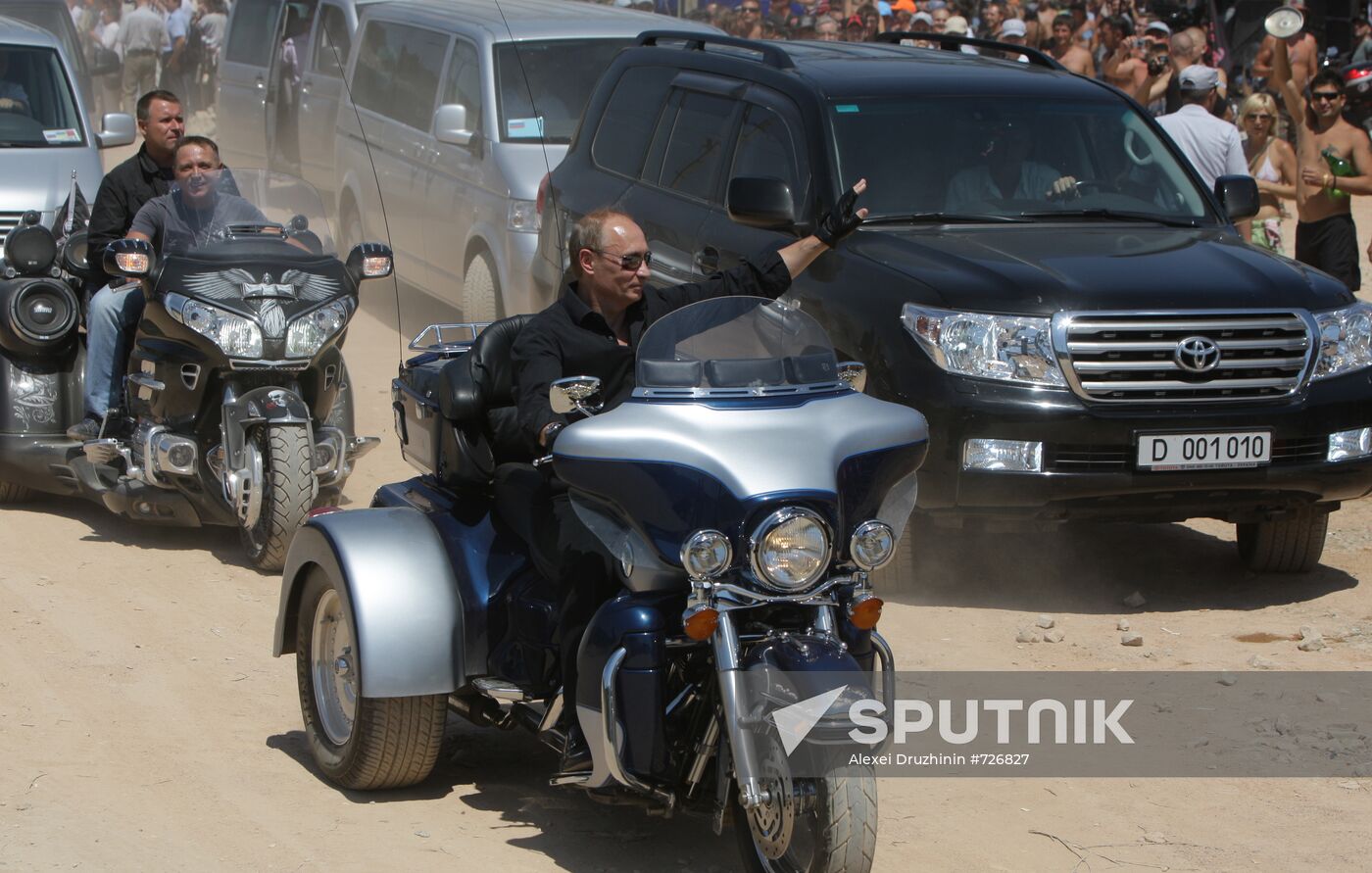 Vladimir Putin attends motorbike show outside Sevastopol