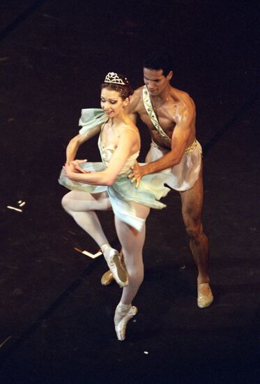 Tatyana Chernobrovkina and Jose Manuel Karen
