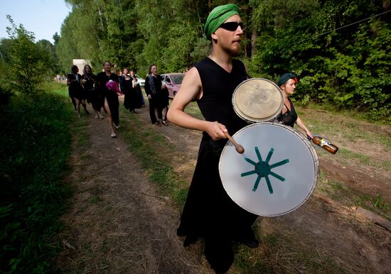Archstoyanie 2010 Festival in Kaluga Region