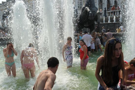 Muscovites at Manezh Square