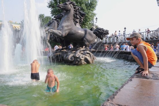 Muscovites at Manezh Square