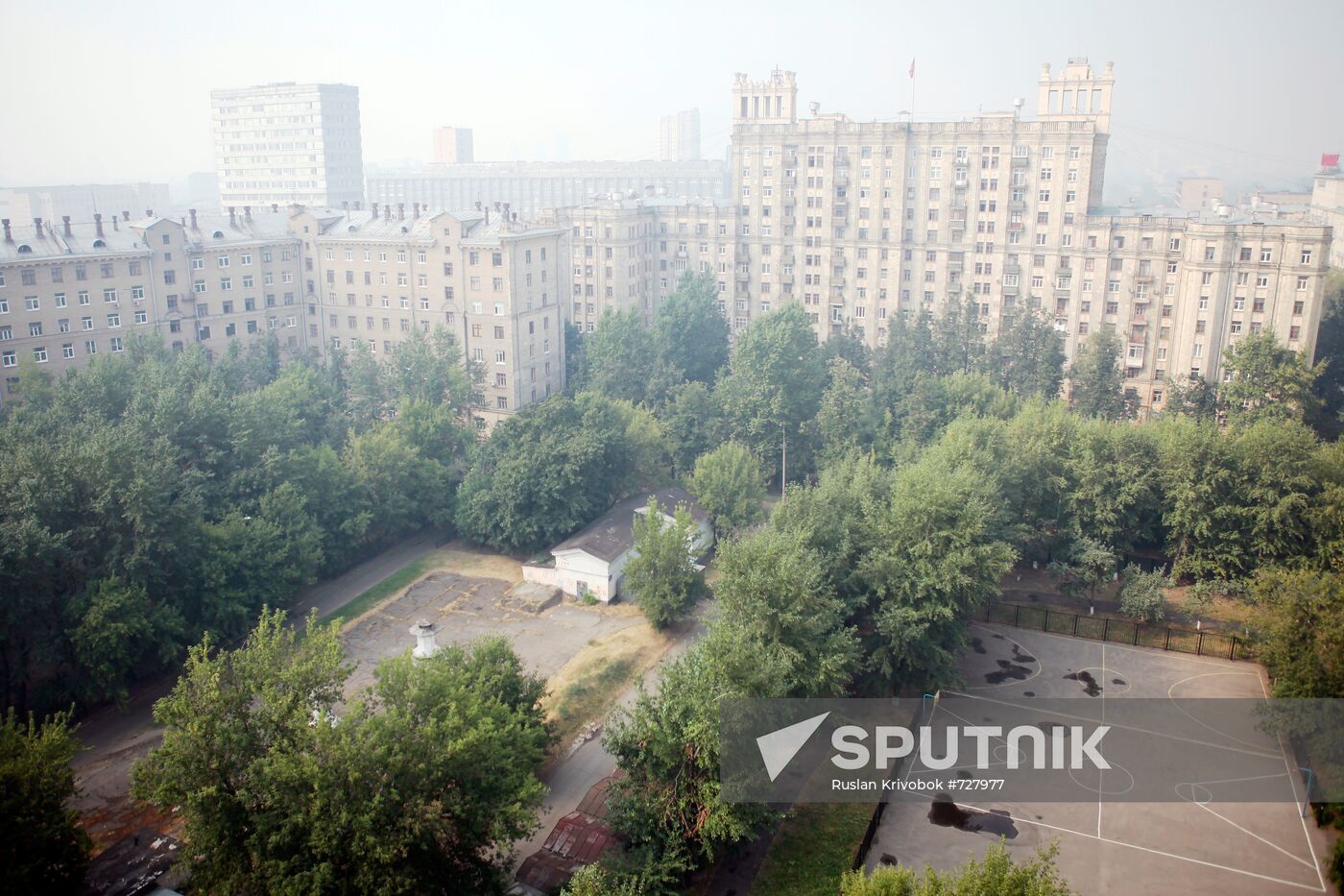 Apartment houses in Leningradskoye Highway