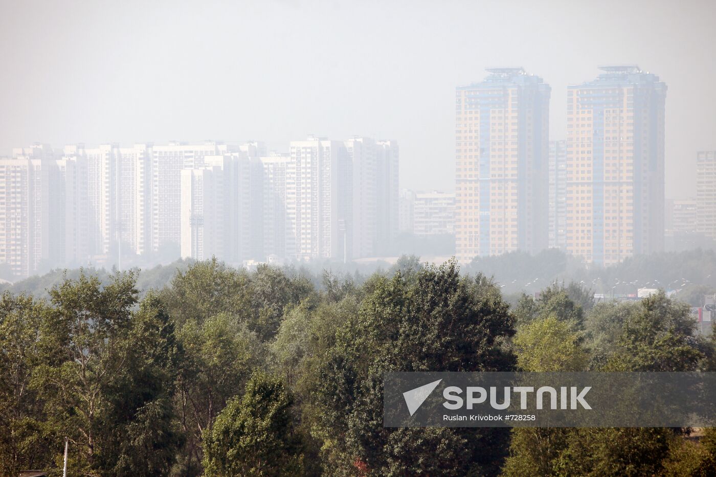 Smoke at Moscow streets