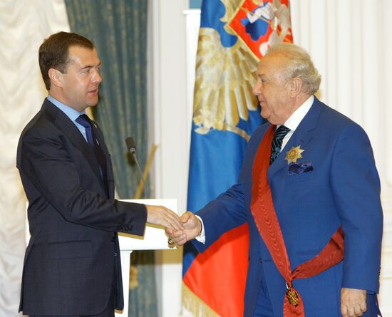 Dmitry Medvedev presents state awards in Kremlin