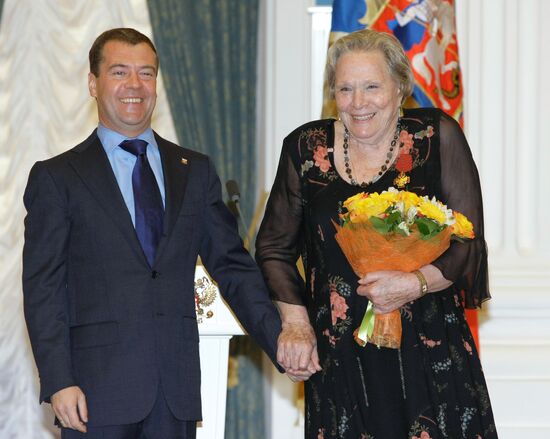 Dmitry Medvedev presents state awards in Kremlin