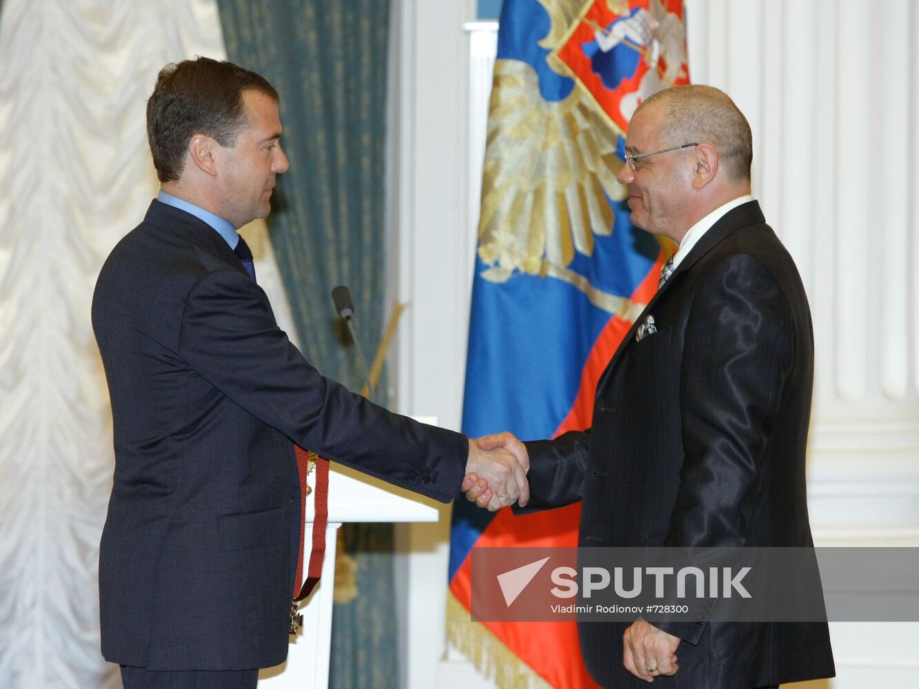 Dmitry Medvedev presents state awards in Kremlin