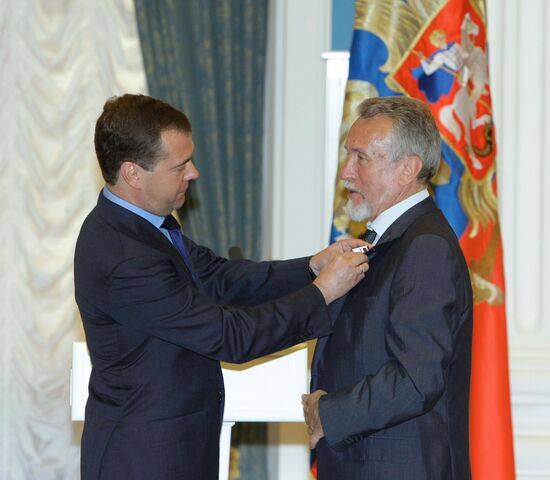 Dmitry Medvedev presents state awards in Kremlin