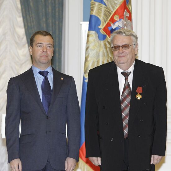 Dmitry Medvedev presents state awards in Kremlin