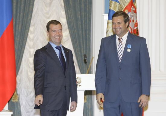 Dmitry Medvedev presents state awards in Kremlin