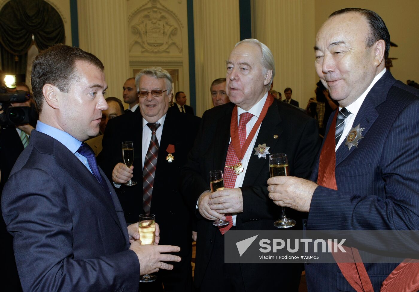 Dmitry Medvedev presents state awards in Kremlin