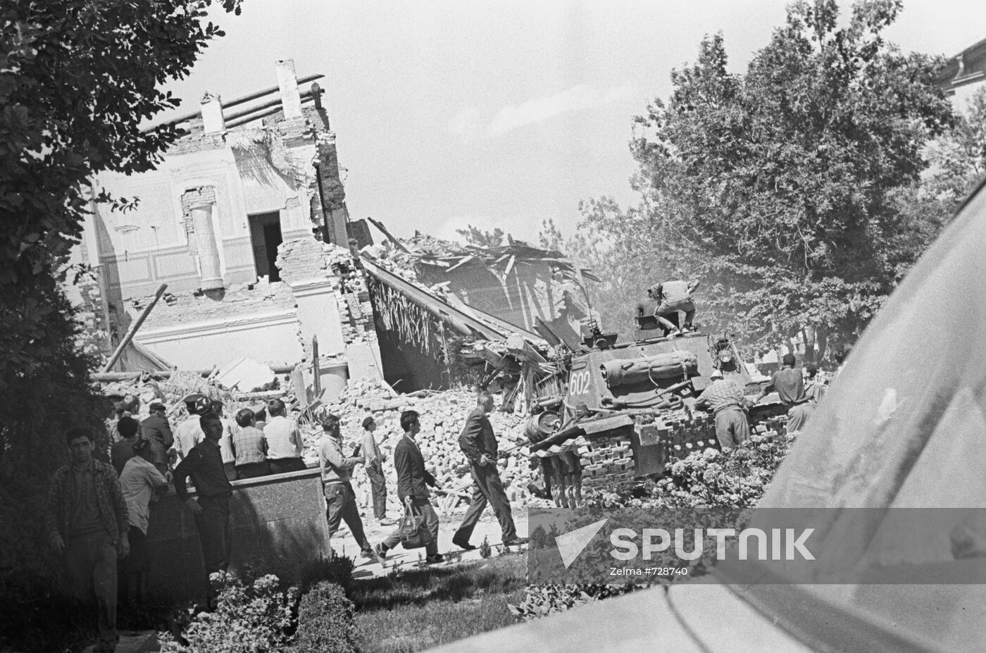 Earthquake in Tashkent in 1966