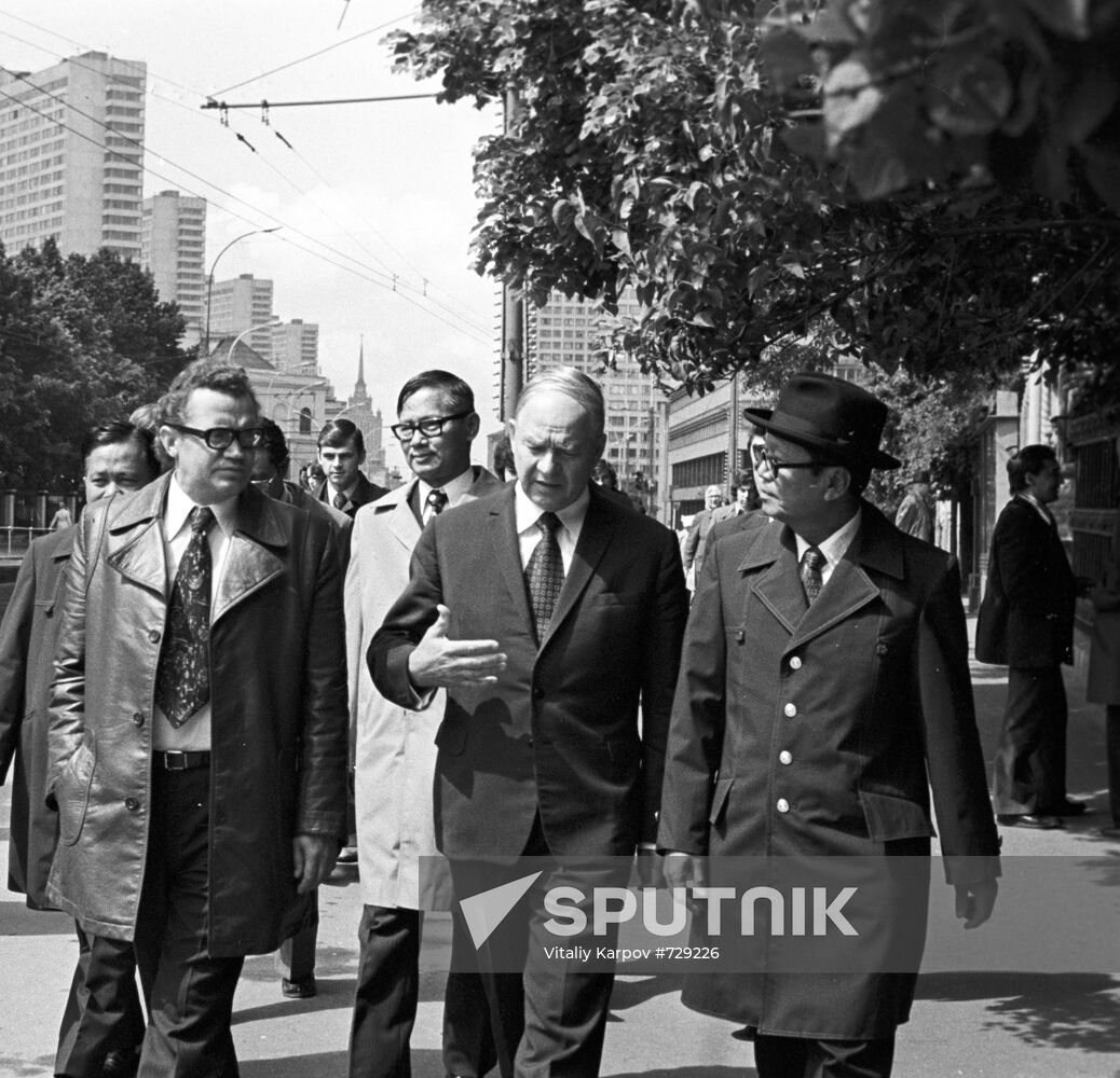 A delegation of Burmese cultural workers