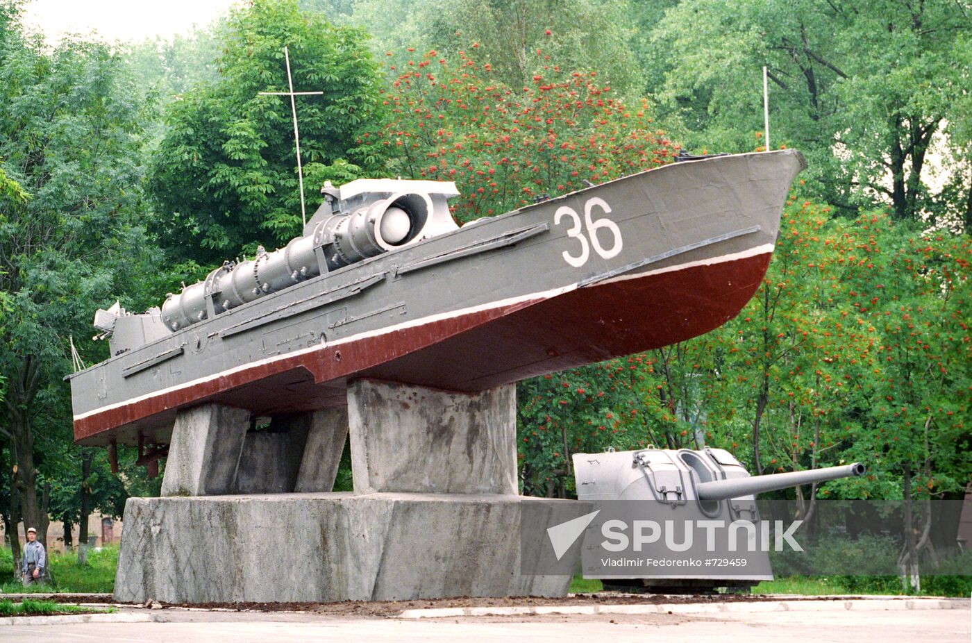 Memorial to marines