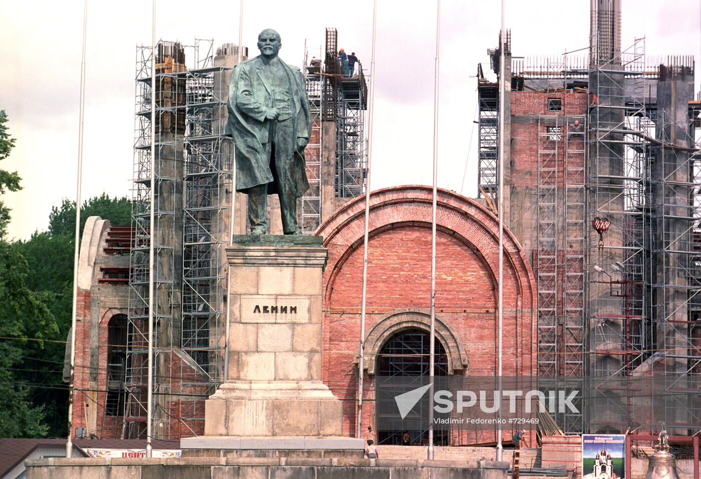 V.I.Lenin Monument in Kaliningrad