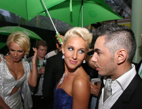 Yulia Kovalchuk, Tmur Rodrigez