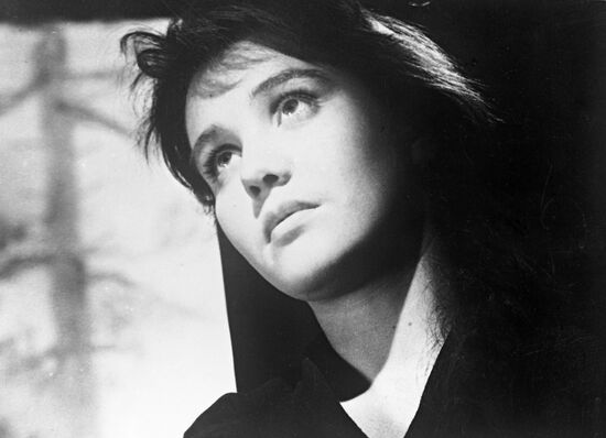 Actress Zhanna Prokhorenko in movie Ballad of a Soldier