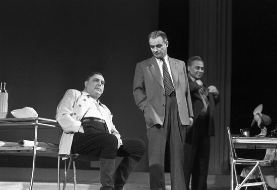 Actors Vladimir Lyubimov, Yevgeny Samoilov and Lev Sverdlin