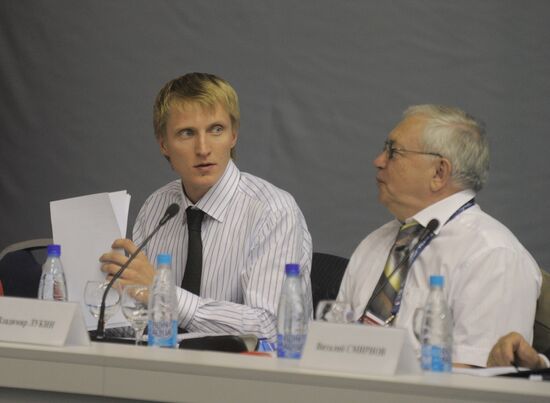 Ivan Skobrev, Vladimir Lukin