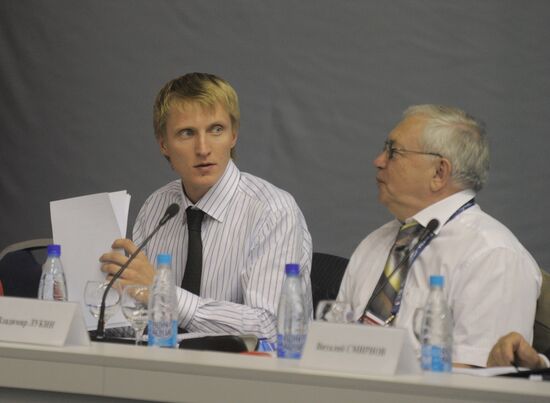 Ivan Skobrev, Vladimir Lukin