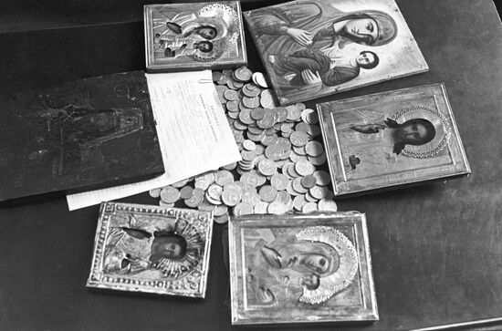 Confiscated icons and coins