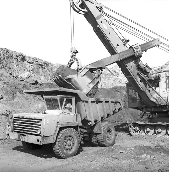 Lebedinsky open pit mine
