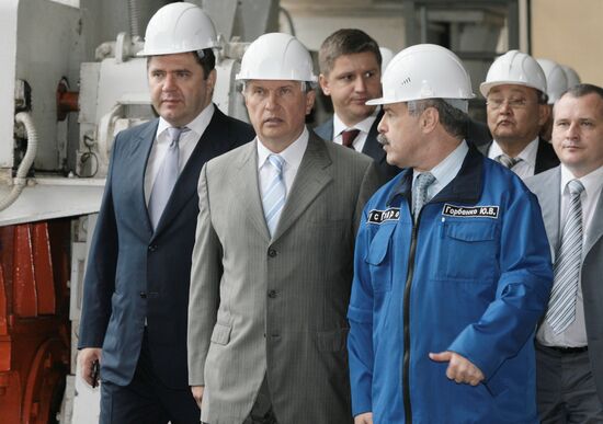 Igor Sechin visits Sayano-Shushenskaya power plant