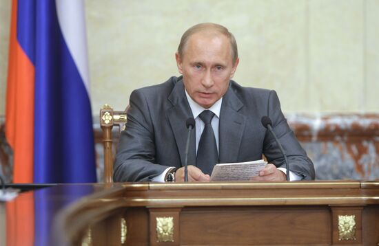 Vladimir Putin chairs meeting at Government House