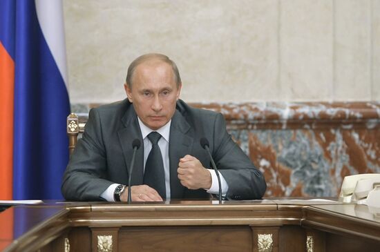 Vladimir Putin chairs meeting at Government House