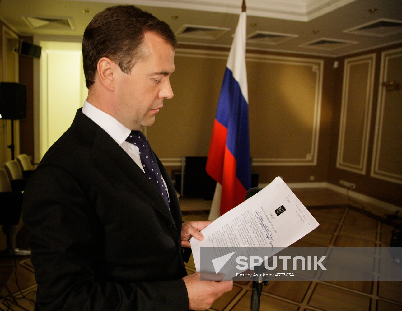 Dmitry Medvedev introduces state of emergency in 7 regions